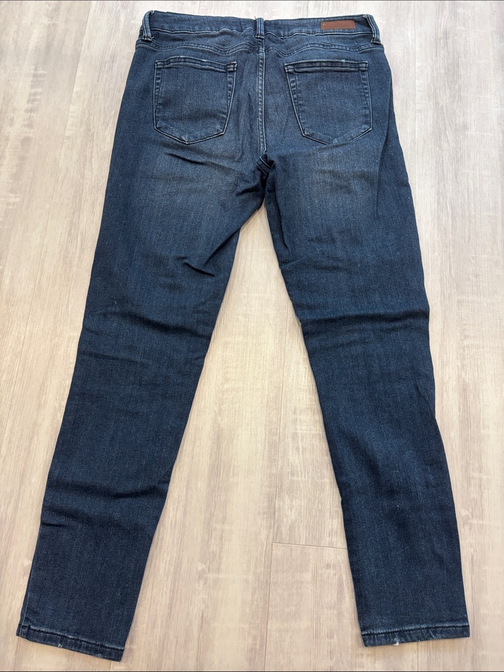 Just USA Women's Skinny Jeans in Dark and Medium Blue (Bundle) - Picture 4 of 14